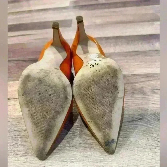 BCB Girls Gold Stiletto Size 7.5 - Picture 6 of 6